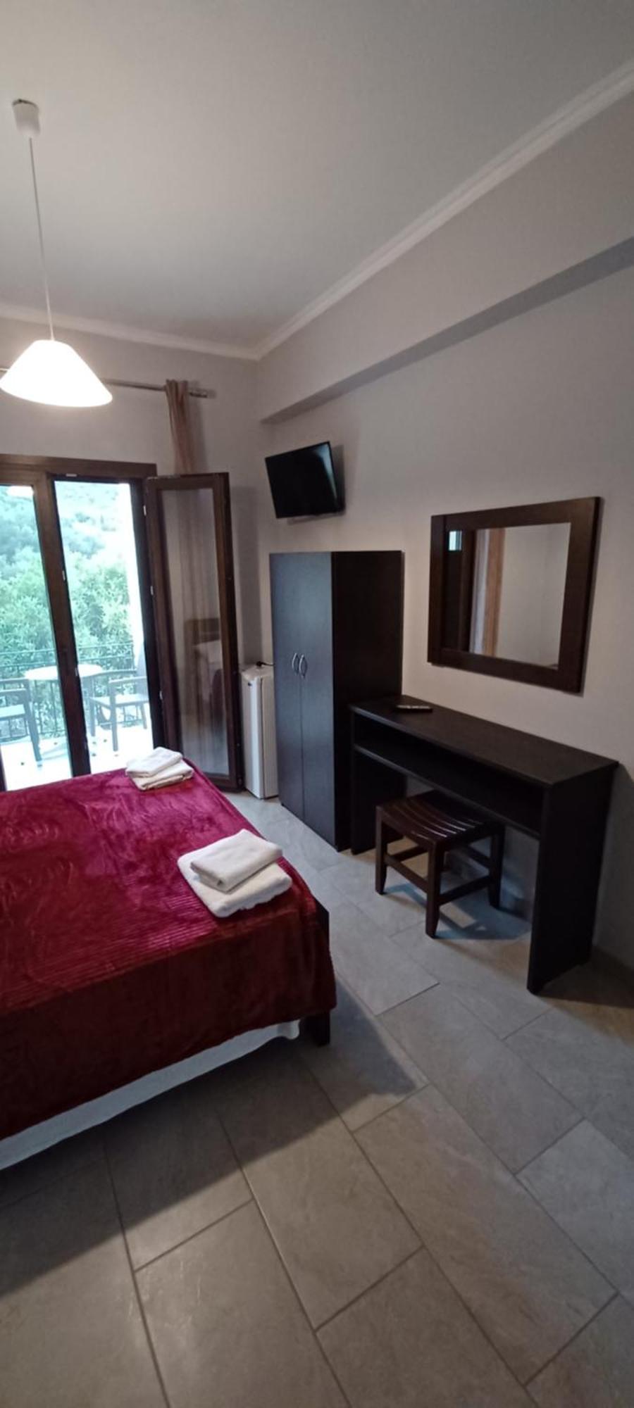 Tsanis Daire Parga Oda fotoğraf